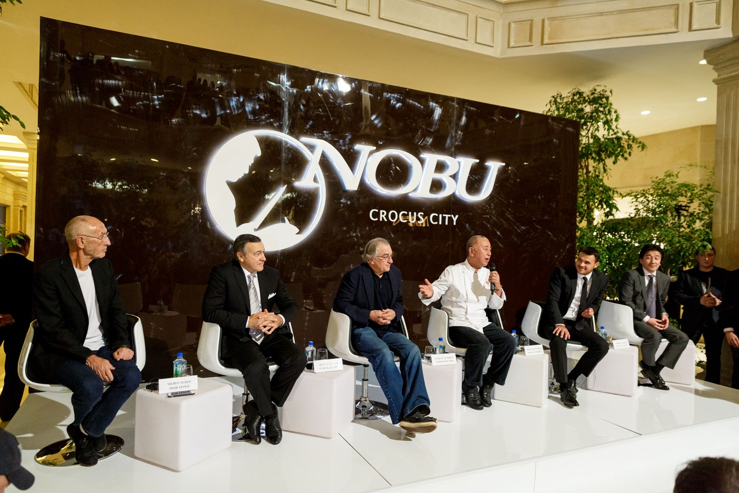 Новости к этому часу крокус сити. Nobu Crocus City. Нобу Москва открытие. Ресторан Nobu основатель.